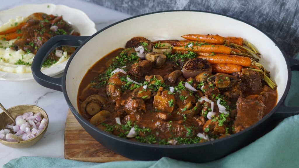 Magazyn Travelist: Boeuf bourguignon – potrawka z wołowiny