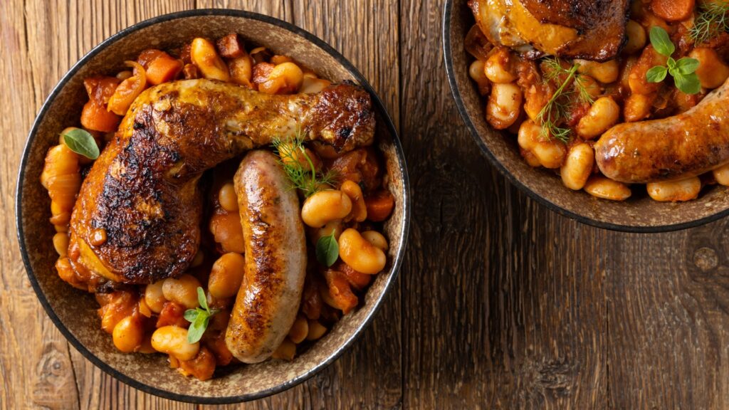 Magazyn Travelist: Cassoulet – sycący gulasz z fasolą i kaczką