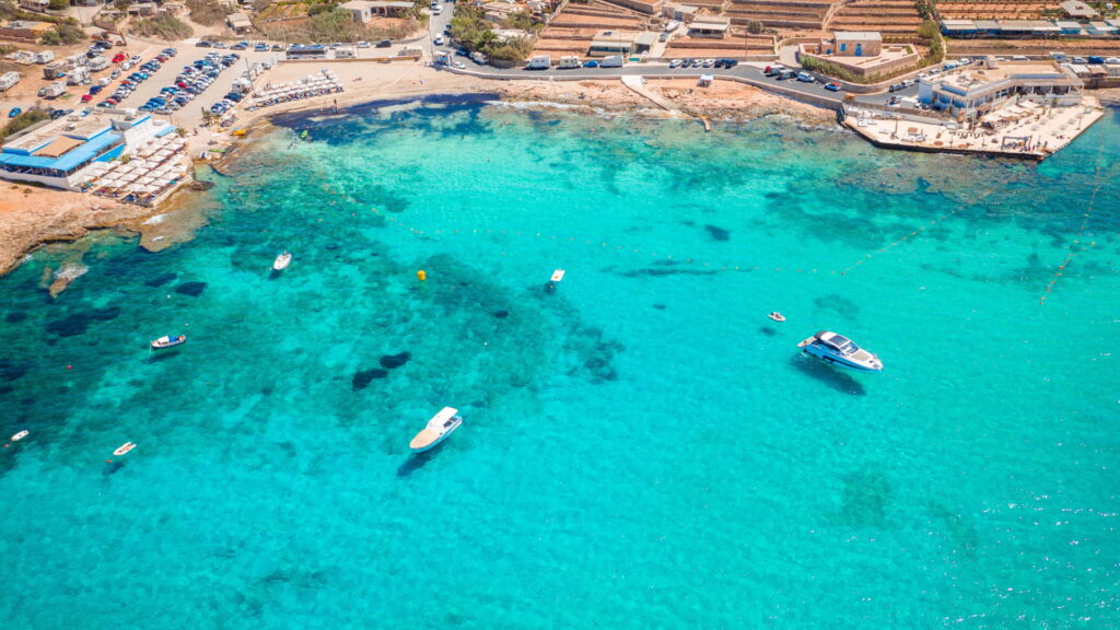 Magazyn Travelist: Najpiękniejsze plaże Malty - Armier Bay