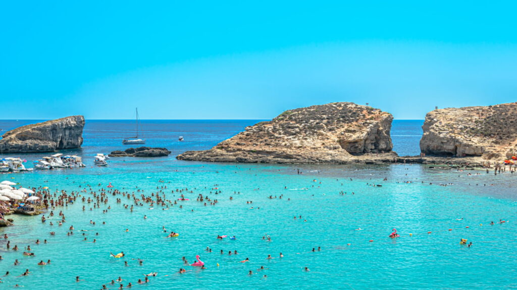Magazyn Travelist: Najpiękniejsze plaże Malty - Blue Lagoon