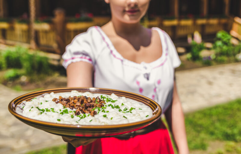 Magazyn Travelist: Tradycyjne słowackie potrawy - co zjeść na Słowacji? 